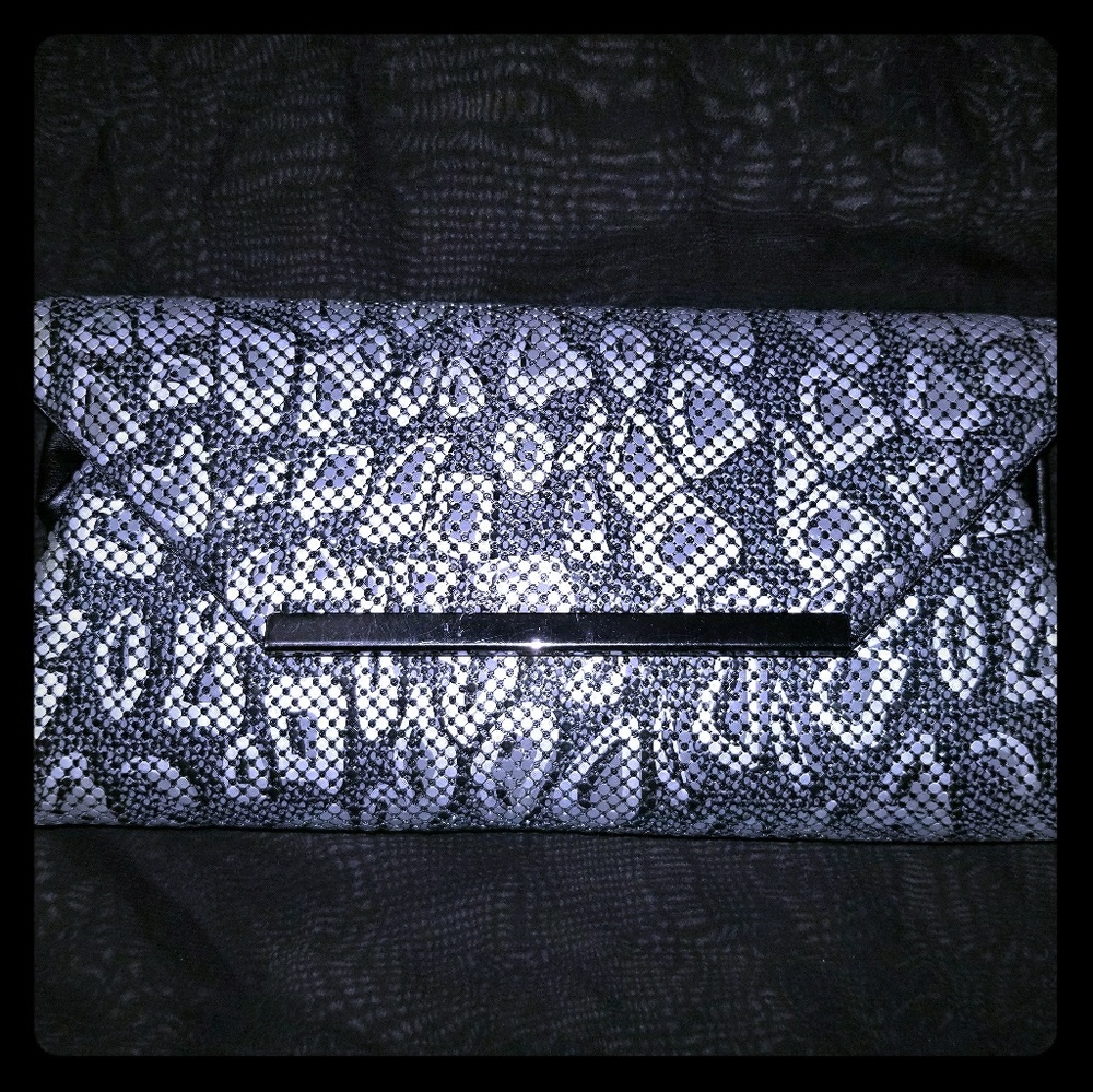NEW Leopard Design Clutch Purse